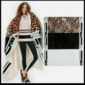 Victoria Secret PINK Leopard Sherpa Blanket